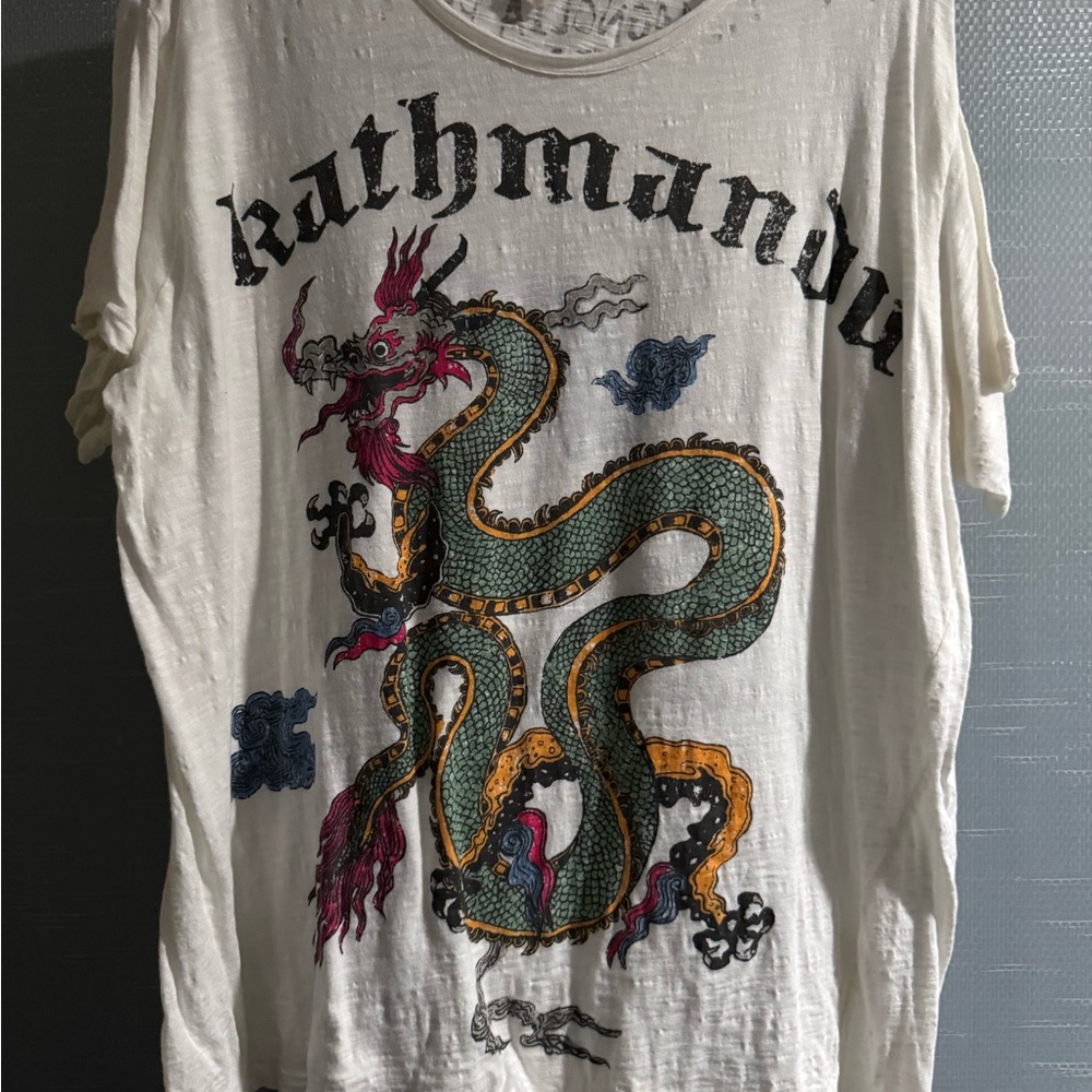 NWOT Magnolia Pearl Kathmandu Boyfriend T